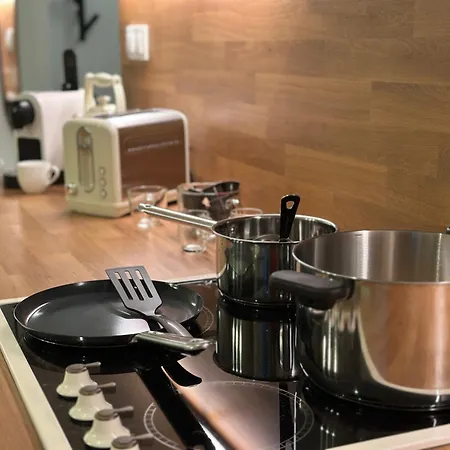 Mileticova Street, Keyless, Ac *