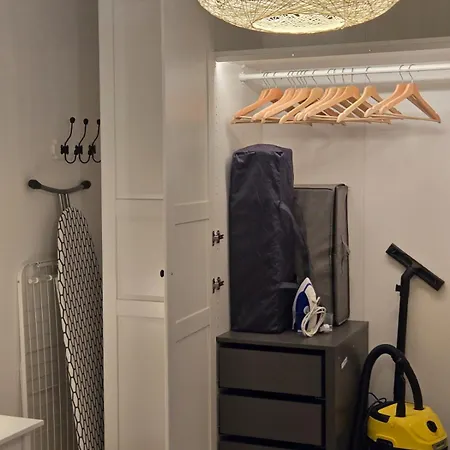 Mileticova Street, Keyless, Ac * Bratislava